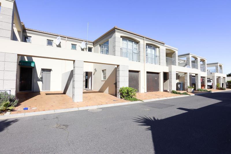 To Let 3 Bedroom Property for Rent in Parklands Western Cape